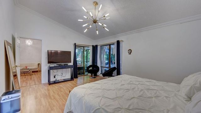 6660 Canary Palm Circle, Boca Raton, FL 33433
