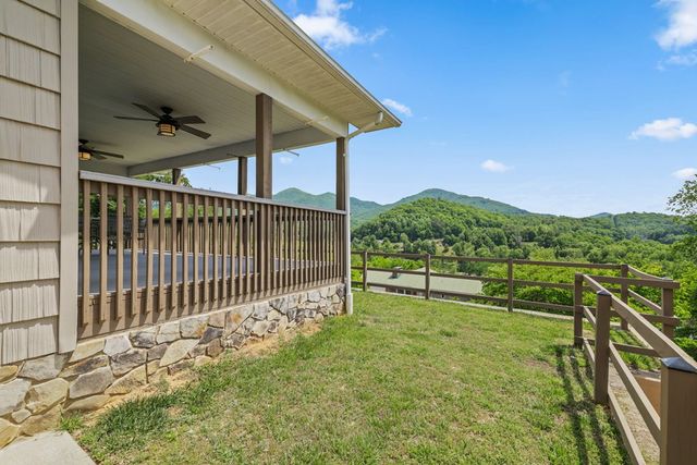 533 Lemons Branch Road, Bryson City, NC 28713
