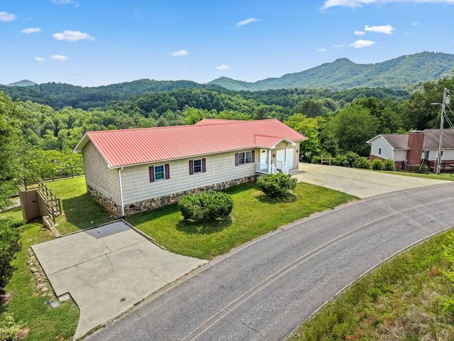 533 Lemons Branch Road, Bryson City, NC 28713