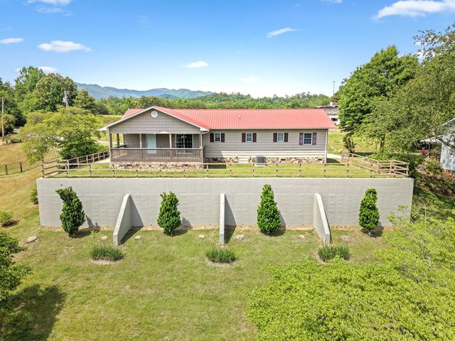 533 Lemons Branch Road, Bryson City, NC 28713