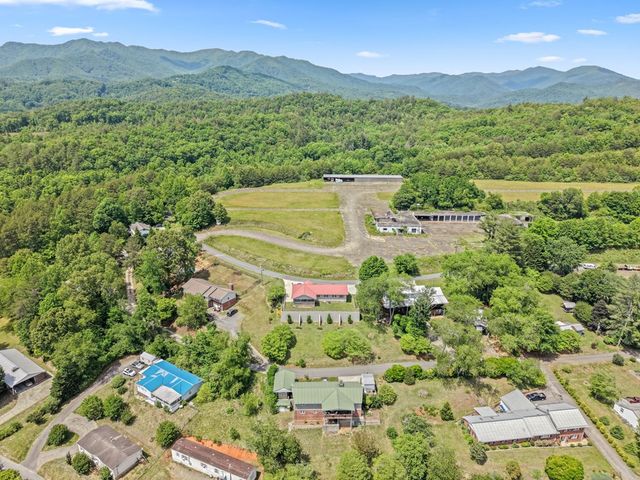 533 Lemons Branch Road, Bryson City, NC 28713