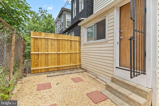 1026 N PALLAS ST, Philadelphia, PA 19104