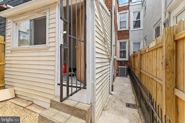 1026 N PALLAS ST, Philadelphia, PA 19104