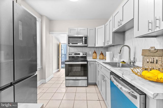 1026 N PALLAS ST, Philadelphia, PA 19104