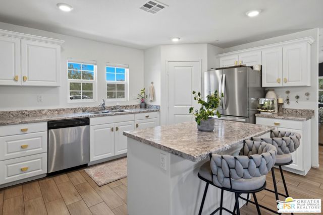 67561 Rio Largo Road, Cathedral City, CA 92234