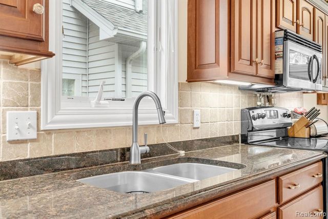 3107 Aberdeen Court, Port Huron, MI 48060