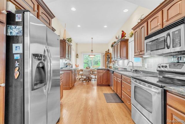 3107 Aberdeen Court, Port Huron, MI 48060