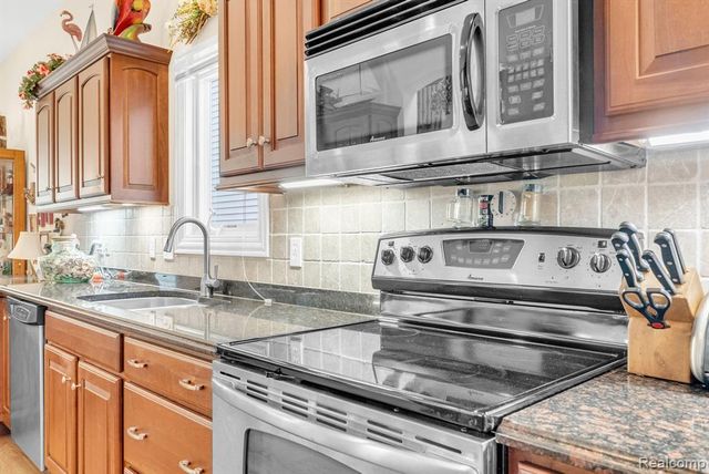 3107 Aberdeen Court, Port Huron, MI 48060