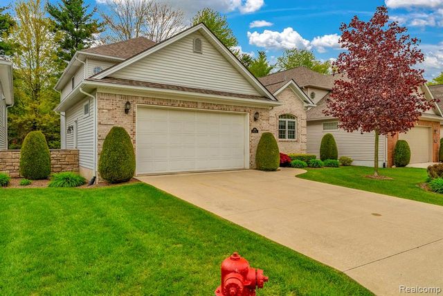 3107 Aberdeen Court, Port Huron, MI 48060