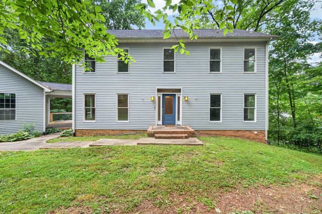 1945 Forest Cir, SW, Cookeville, TN 38506
