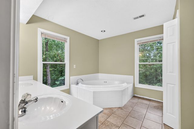 1945 Forest Cir, SW, Cookeville, TN 38506