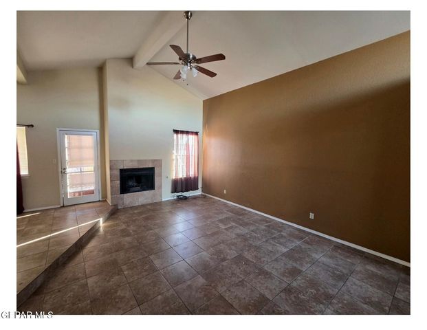 2226 ROBERT WYNN Street, El Paso, TX 79936