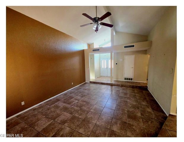 2226 ROBERT WYNN Street, El Paso, TX 79936