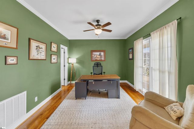 132 Shore Vista Lane, Greer, SC 29651