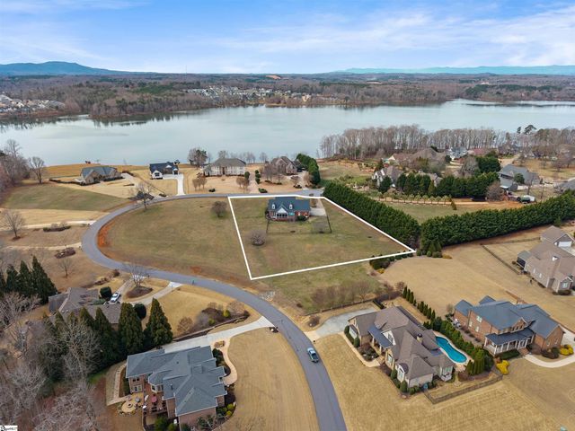 132 Shore Vista Lane, Greer, SC 29651