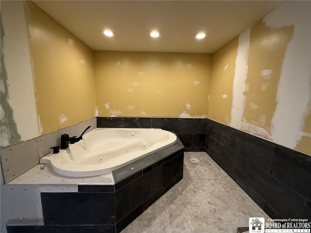 169 Hallock Street, Jamestown, NY 14701