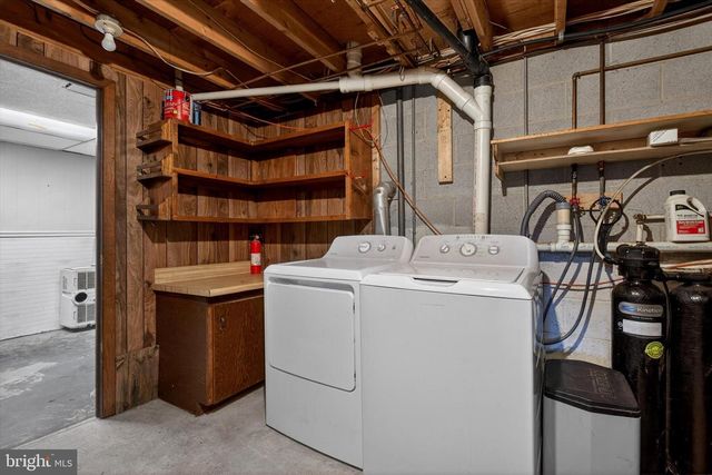 175 MONROE VALLEY DR, Jonestown, PA 17038