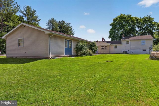 175 MONROE VALLEY DR, Jonestown, PA 17038