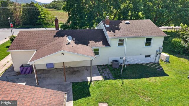 175 MONROE VALLEY DR, Jonestown, PA 17038