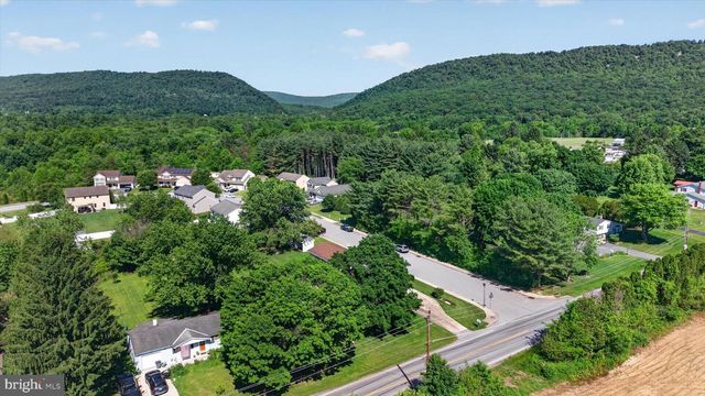 175 MONROE VALLEY DR, Jonestown, PA 17038