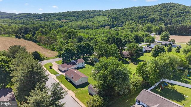 175 MONROE VALLEY DR, Jonestown, PA 17038