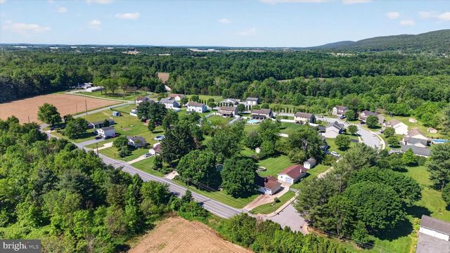 175 MONROE VALLEY DR, Jonestown, PA 17038