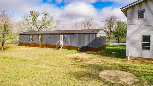 11630 Cooksey, Adkins, TX 78101