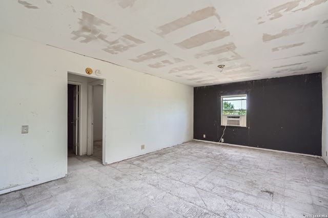 11630 Cooksey, Adkins, TX 78101