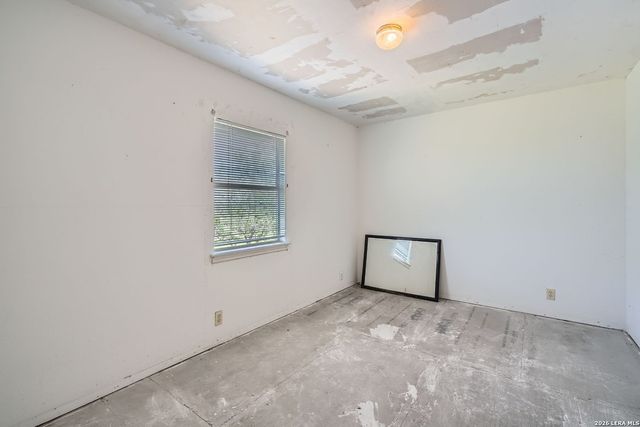 11630 Cooksey, Adkins, TX 78101