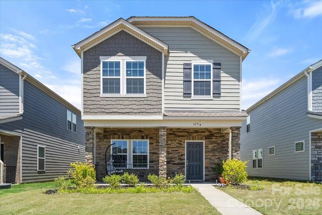 613 Cedar Knoll Circle, Pineville, NC 28134
