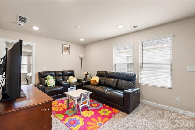 613 Cedar Knoll Circle, Pineville, NC 28134