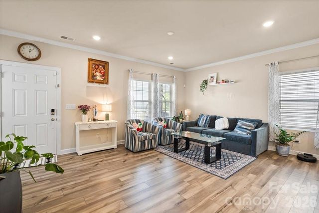 613 Cedar Knoll Circle, Pineville, NC 28134