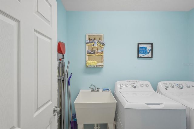 871 AMBER COURT, The Villages, FL 32163
