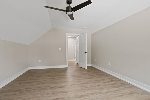 8 Pinewood Drive, Taylors, SC 29687