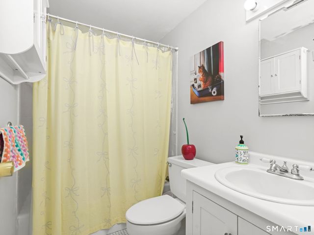 51 Schuyler Avenue APT 5C, Stamford, CT 06902