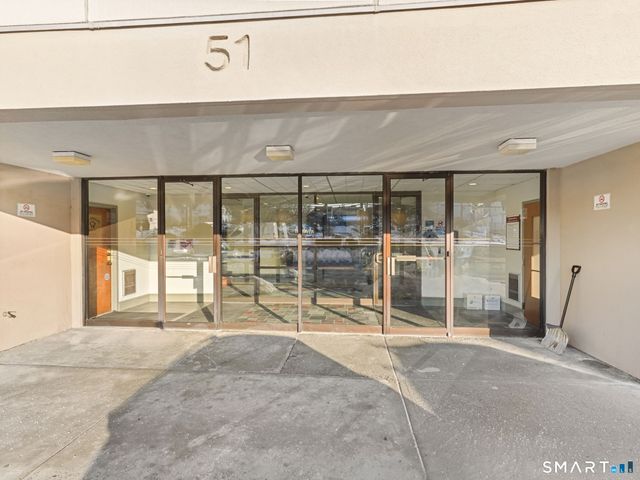 51 Schuyler Avenue APT 5C, Stamford, CT 06902