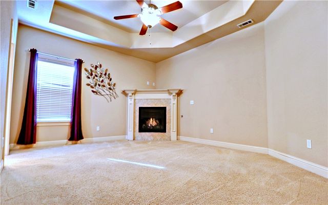 5500 Lanshire Drive, Rogers, AR 72758