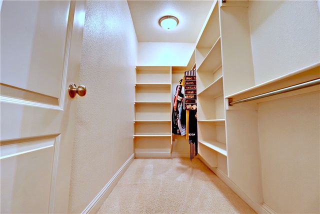 5500 Lanshire Drive, Rogers, AR 72758