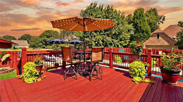 5500 Lanshire Drive, Rogers, AR 72758