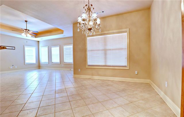 5500 Lanshire Drive, Rogers, AR 72758