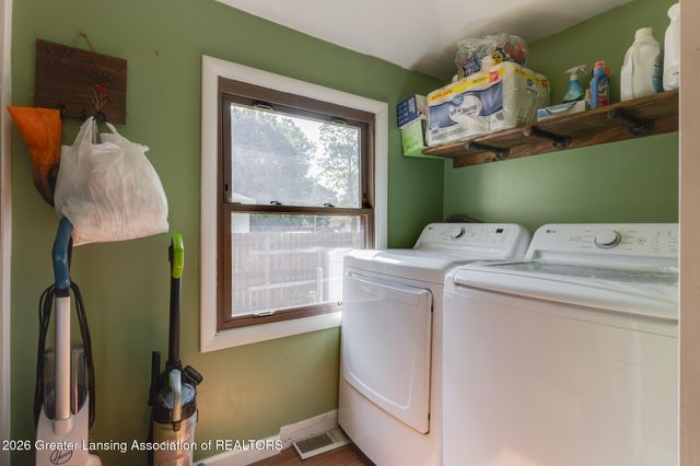 420 E Henry Street, Charlotte, MI 48813