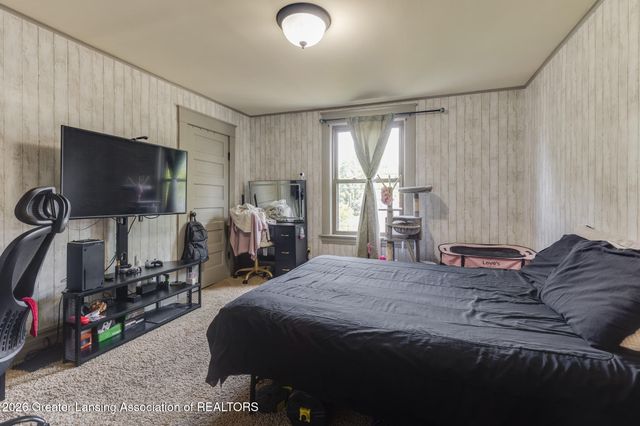 420 E Henry Street, Charlotte, MI 48813