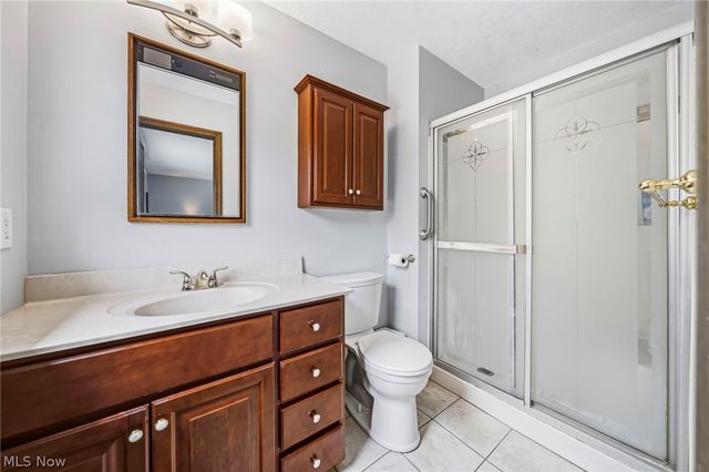 10610 Ridgewater Drive, Concord Twp, OH 44077