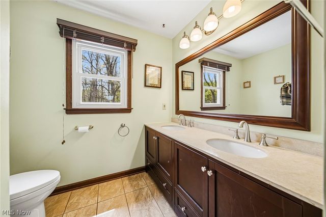 10610 Ridgewater Drive, Concord Twp, OH 44077