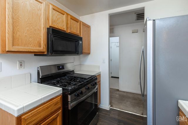 10727 Sunset Ranch Drive, Bakersfield, CA 93311
