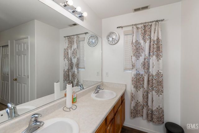 10727 Sunset Ranch Drive, Bakersfield, CA 93311