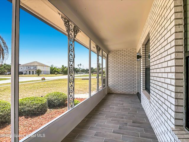 930 Troy Drive, Deltona, FL 32725