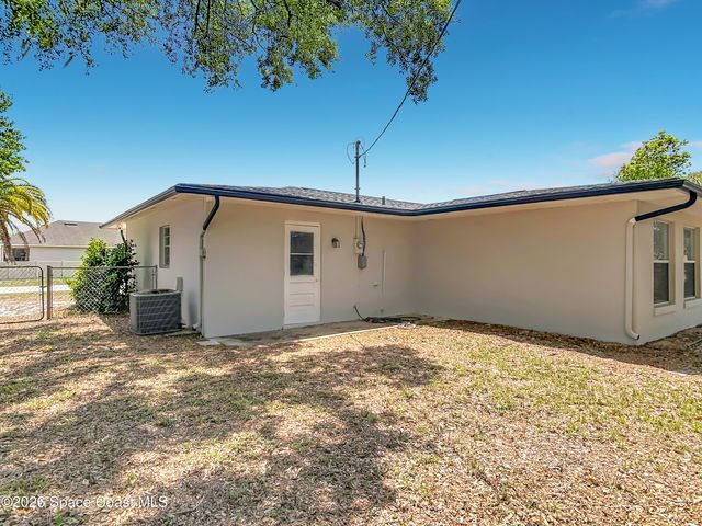 930 Troy Drive, Deltona, FL 32725