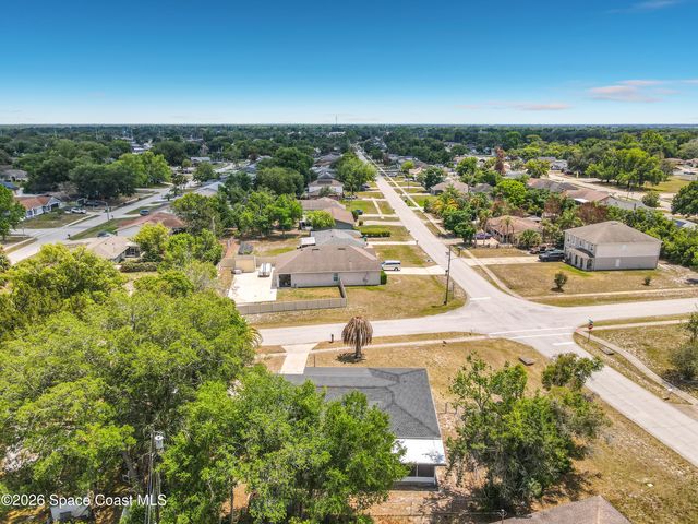 930 Troy Drive, Deltona, FL 32725