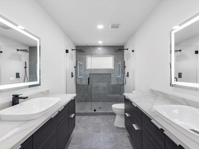 1107 Stonecrest Drive, Houston, TX 77018